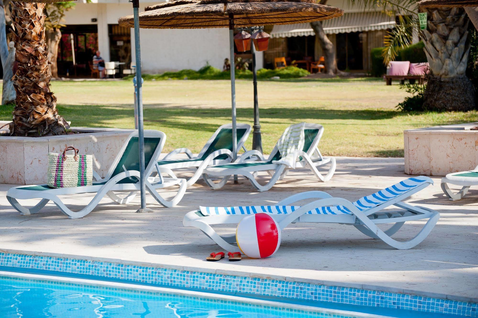 Leonardo Inn Hotel Dead Sea Ein Bokek Exteriör bild