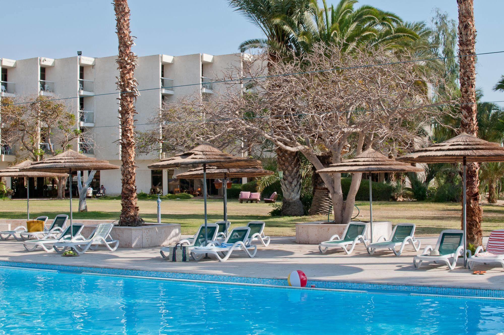 Leonardo Inn Hotel Dead Sea Ein Bokek Exteriör bild